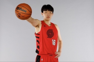 杨瀚森：刘维伟指导这两年对我帮助很大 NBA的训练量还是差点意思
