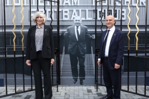 官方：比尔-尼科尔森大门在托特纳姆热刺的新球场正式重新开放