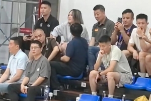 张云松、霍楠等多位球队管理层人员观战CBA选秀训练营汇报赛