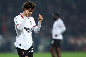 记者：菲利克斯获准接受利雅得胜利体检，总价5500万欧+转售分成