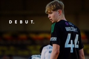 记者：利物浦提高报价敲定小将威尔-赖特，赢得与阿森纳的争夺战