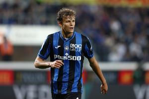 迪马：纽卡关注意大利后卫斯卡尔维尼，亚特兰大希望留下他