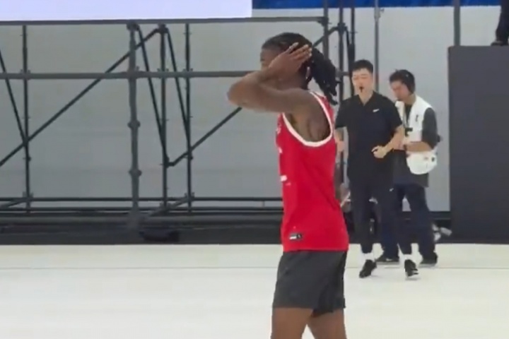 😂💣Fire the hole！莫兰特中国行“扔炸弹”丝滑庆祝连招