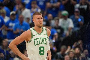 波津：我一直是那种能融入任何体系的球员 现在变得更高效了