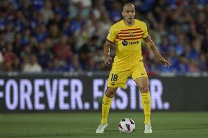 西媒：罗梅乌需先与巴萨终止合同并接受降薪，才可能回赫罗纳踢球