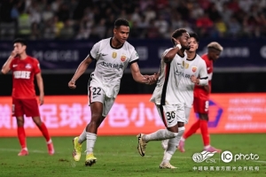 中超联赛第19轮梅州客家2比4上海海港，感谢不辞辛苦的海港远征军