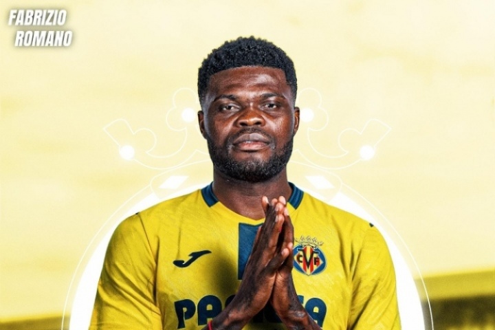 官方：32岁前阿森纳后腰托马斯免签加盟黄潜