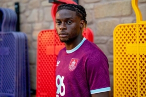 乌戈丘库：伯恩利有雄心勃勃的计划，能为球队征战英超真的太棒了