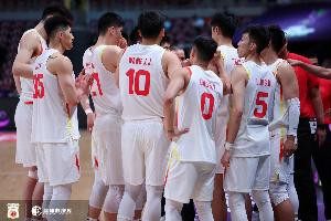 媒体人：这次中国队能否取得令大多数球迷满意的成绩 就看下场了