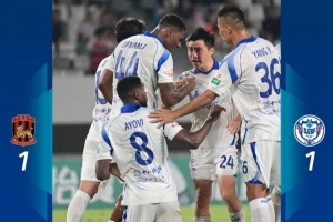 石家庄功夫客场1-1战平苏州东吴，阿约维远射打入扳平比分的一球