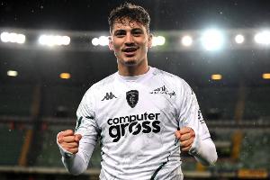 迪马：塞巴斯蒂亚诺-埃斯波西托接受卡利亚里体检，即将转会