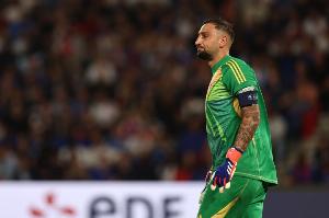 记者：巴黎不会续约多纳鲁马，倾向让他今夏离队&预计有球队报价