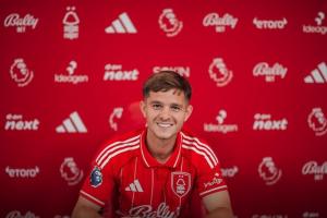 官方：麦卡蒂总价3000万镑转会诺丁汉森林，曼城保留回购+二转