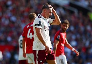 赖特：我发信息鼓励约克雷斯，和萨卡、厄德高一起踢球难免焦虑