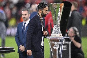 鲁尼：曼联仍有很多需改进的地方，阿莫林新赛季无任何借口可言了