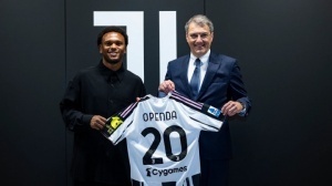 官方：尤文签下25岁前锋奥蓬达，租借+买断总价可达4640万欧