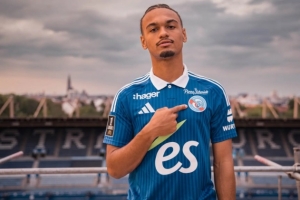 记者：斯特拉斯堡前锋塞库-马拉即将租借加盟欧塞尔