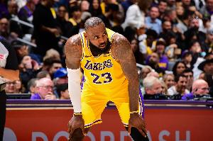 詹姆斯谈早上6点就在酒店开练：我认为做好准备是成功的关键