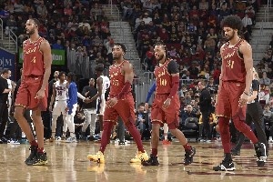 骑士前瞻球队篇：首发折俩&战力受损 新赛季能否冲破桎梏进东决？