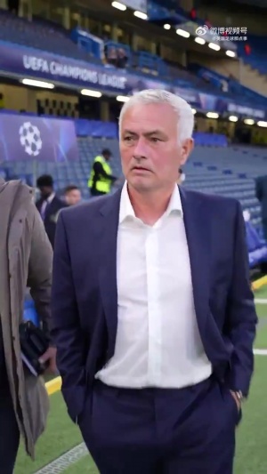 穆帅回到斯坦福桥的松弛感🥹