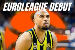 20分钟砍20分！！霍顿-塔克欧冠篮首秀助费内巴切大胜！