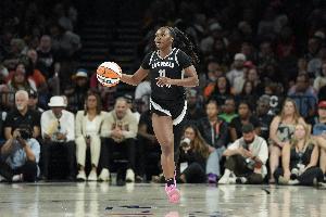 替补功臣！埃文斯三分球6中5射落21分外加2板3助4断