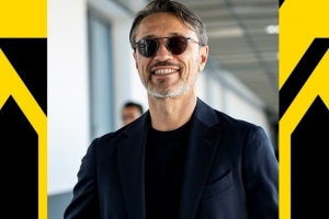 多特官方祝主帅科瓦奇54岁生日快乐，执教球队战绩21胜7平6负