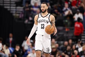 季前赛三分命中率45.5%！Scotto：篮网后卫泰瑞斯-马丁成功留队