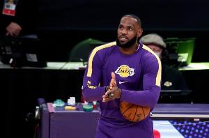 帕森斯谈詹姆斯缺席：这是好事啊！这能让东契奇有时间适应节奏