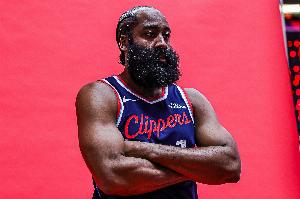 比尔：哈登是无与伦比的名人堂成员 最重要的是他的无私