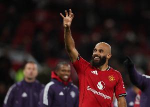 豪取三连胜！TA：没人再质疑阿莫林的343阵型了，曼联打得更直接