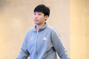 内线终结真稳！陈明伶12中9贡献18分7板4助 正负值+12全场最高