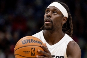 开拓者客战独行侠 霍勒迪因右小腿酸痛将缺席本场比赛