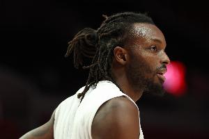 拓记：球员开小会是好事 不过输给火箭这种总冠军级别的队也正常