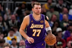 东契奇首节砍24分！苏群：今天看看能不能上60分