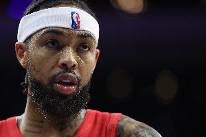 挑大梁！英格拉姆第三节再拿11分 三节16中10砍下27分4板3助