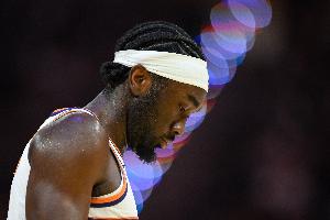 吉莱斯皮谈马威首记三分：我当时心想他在干嘛 结果他真投进了