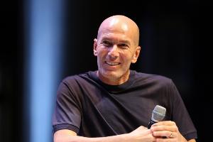 队报：齐达内已成为法国第五级别联赛球队图兰联的新股东