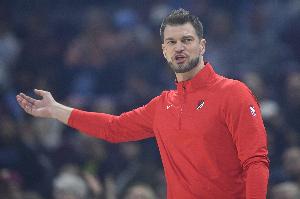 瀚森等三大中锋缺战！斯普利特：我们的大个子没提供任何篮筐保护