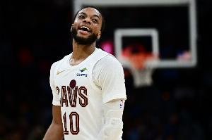 尽力了！加兰19中8拿到26分2板9助1断1帽 下半场18分