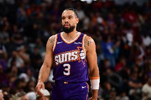 湖记：非常狄龙的一场球 他本有机会在詹姆斯面前绝杀 结果被驱逐