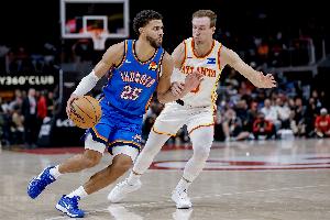 华莱士：阿杰伊·米切尔非常出色 任何关键时刻他都能做好准备