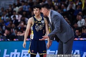 媒体人：浙江最后1攻不一定非要给吴前 没有徐杰干扰这球大概率进