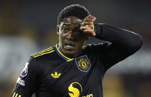 多少合适？天空：除非报价极具吸引力，曼联冬窗不会放梅努离队