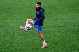 世体：赫罗纳正在进行紧急重建，埃切维里被视为关键人物