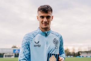 莫雷托：英超意甲德甲都关注小斯坦科维奇，国米明夏决定是否回购