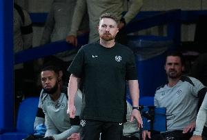 你去把曼城干掉👈麦克法兰元旦与家人度假时被告知需带队踢曼城