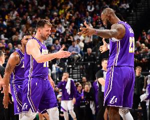 雷迪克：老詹卢卡打法鲜明 小里回归后球权分配是需要解决的问题