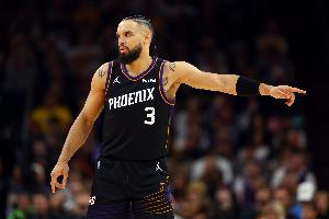 狄龙：全队都相信布克 队友的进步速度比我在灰熊和火箭时更快