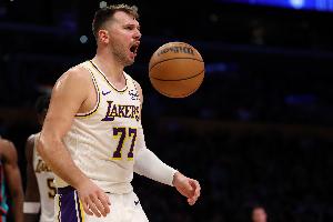 考辛斯：这支湖人就是一支西部中游球队 防守就是他们的症结